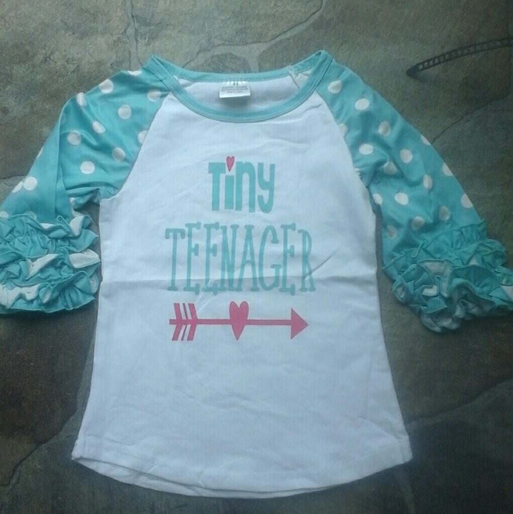 Tiny teen raglan